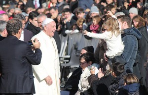 Pope_Francis_greets_pilgrims_in_St_Peters_Square_during_the_Wednesday_general_audience_on_Dec_4_2013_Credit_Kyle_Burkhart_CNA_10_CNA_12_4_13